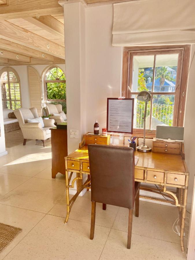 Villa Del Mar - "Luxurious En-Suite Bedroom With Lounge And Stunning Sea View Balcony In Bantry Bay" كيب تاون المظهر الخارجي الصورة