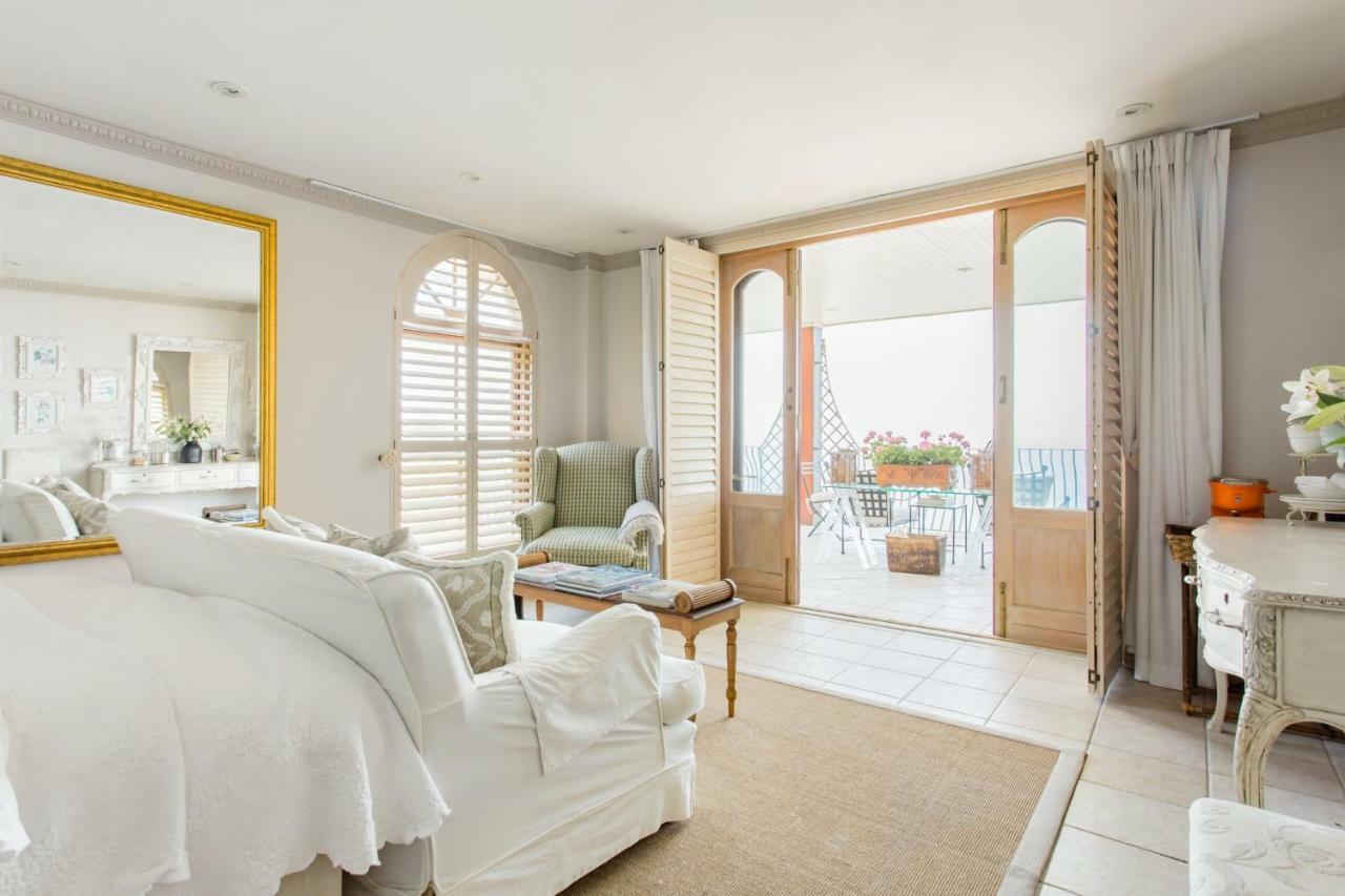 Villa Del Mar - "Luxurious En-Suite Bedroom With Lounge And Stunning Sea View Balcony In Bantry Bay" كيب تاون المظهر الخارجي الصورة